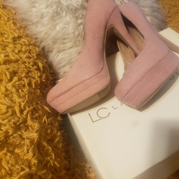 LC Pumps - Picture 3 of 7